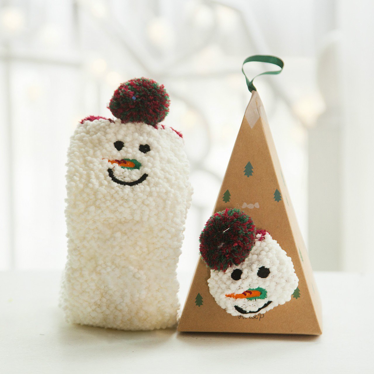 Limited time offerđ„Cute Christmas Style Thickened Warm Socks